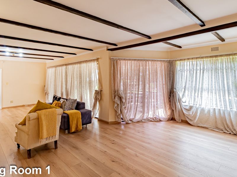 House Pending Sale In Randburg - Photo 10