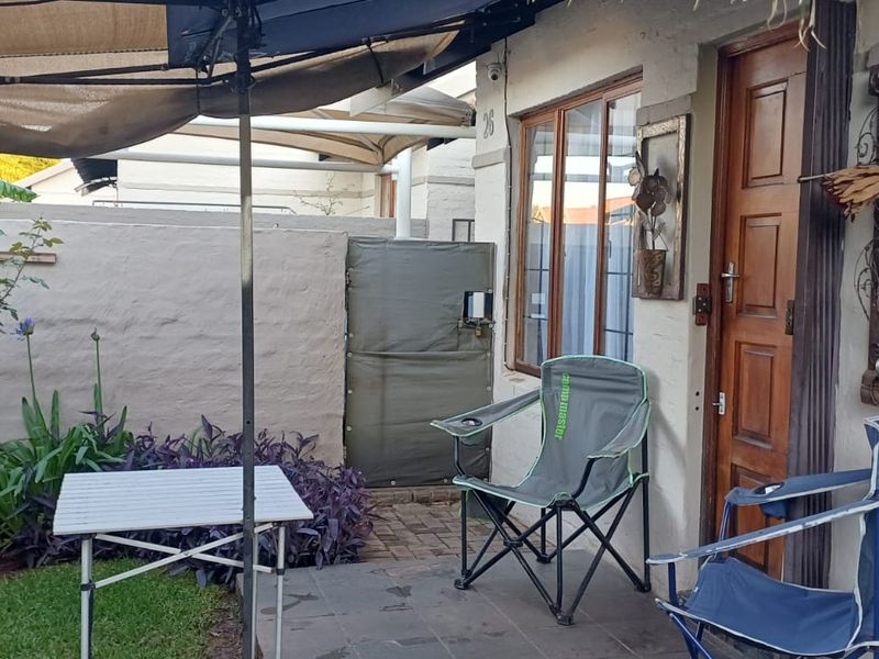 Modern 3-Bedroom Townhouse for Sale in Vaalpark - Photo 7