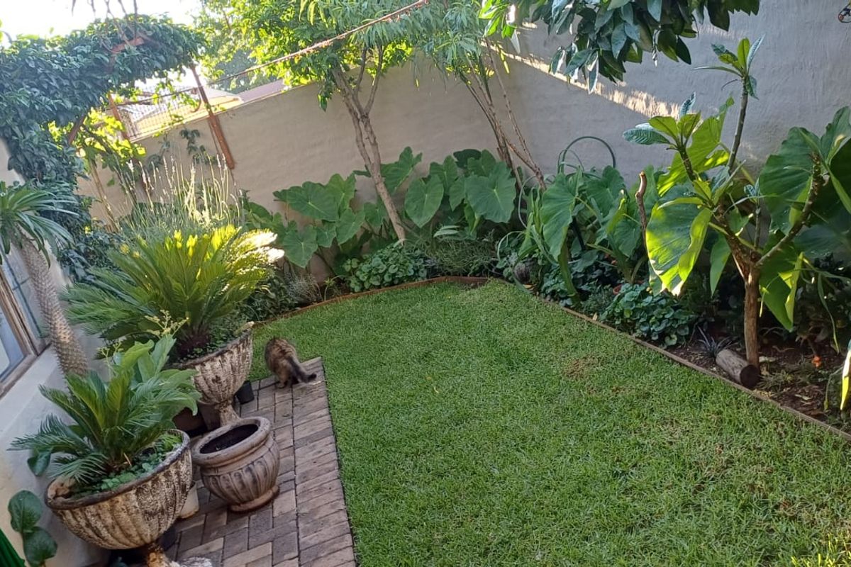 Modern 3-Bedroom Townhouse for Sale in Vaalpark - Photo 3