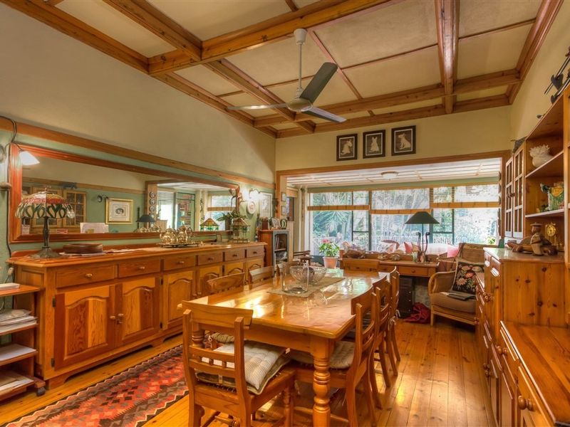 A HOME OF DISTINCTION AND DESIGN IN SOUGHT AFTER 24 HR GATED AREA IN OBSERVATORY!!!!!!! - Photo 10