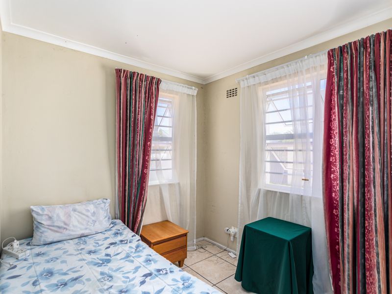 2 Bedroom , 1 bathroom ,Ground floor in the heart of West Beach - Photo 9