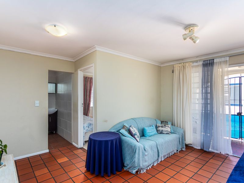 2 Bedroom , 1 bathroom ,Ground floor in the heart of West Beach - Photo 8