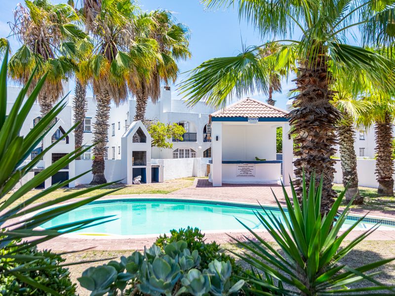 2 Bedroom , 1 bathroom ,Ground floor in the heart of West Beach - Photo 2