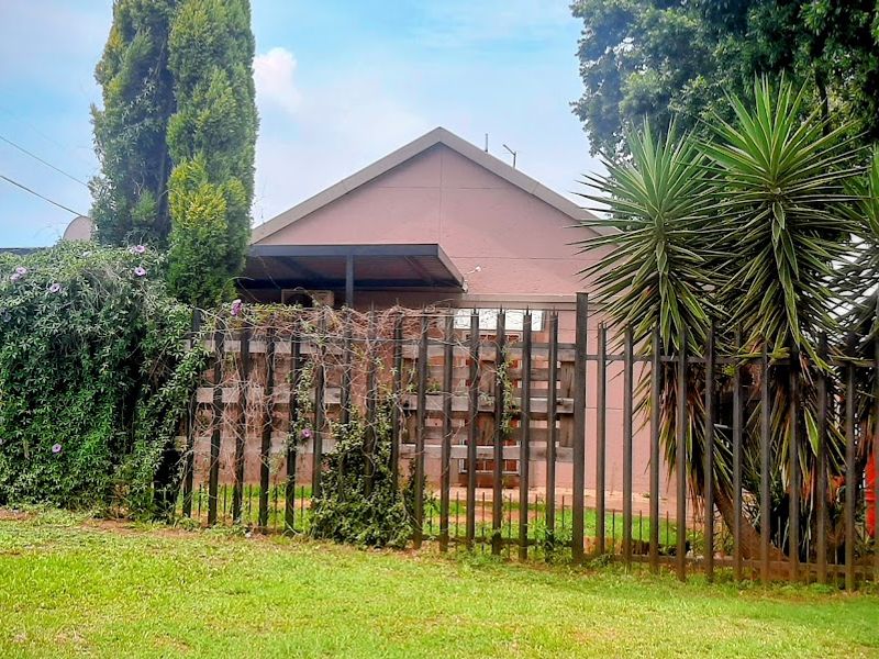 Modern Upgraded Cluster in Sought After Complex! - Photo 3