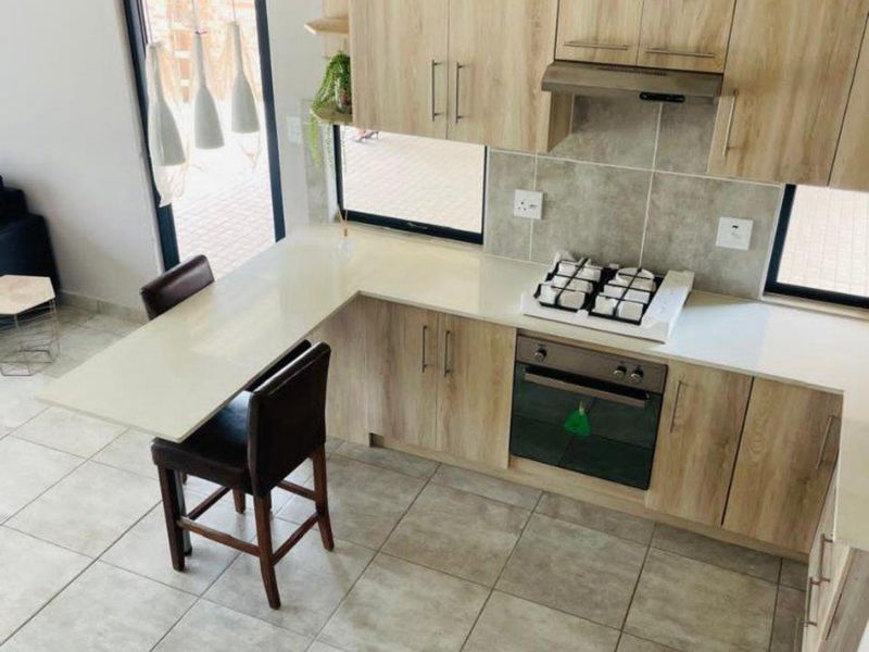 Townhouse For Sale In Witbank - Photo 8