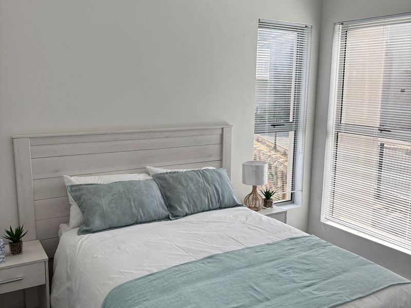 Modern 3-Bedroom Townhouse with Sea Views – Zululami Estate - Photo 7