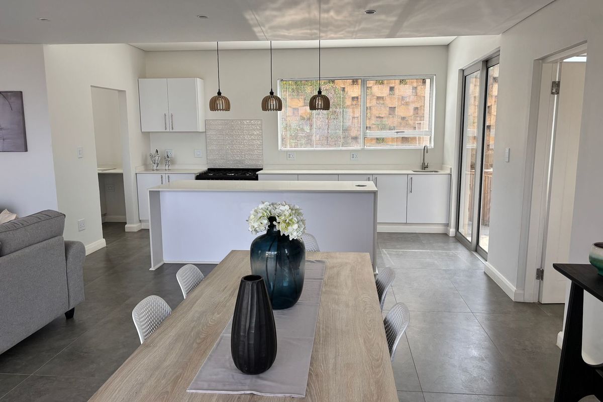 Modern 3-Bedroom Townhouse with Sea Views – Zululami Estate - Photo 4