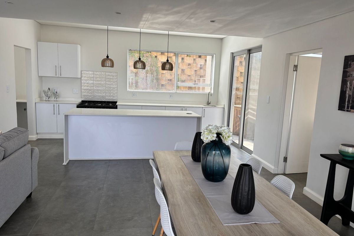 Modern 3-Bedroom Townhouse with Sea Views – Zululami Estate - Photo 3