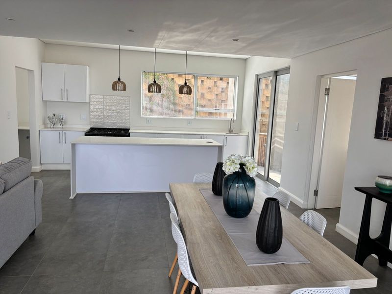 Modern 3-Bedroom Townhouse with Sea Views – Zululami Estate - Photo 3