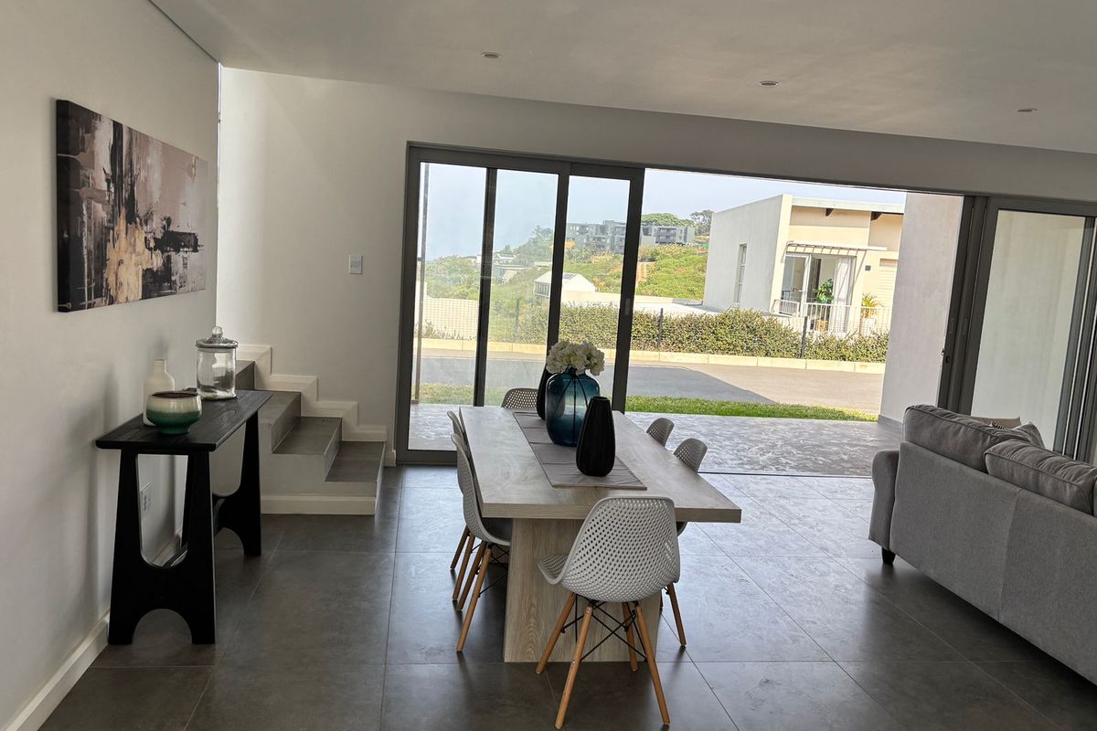 Modern 3-Bedroom Townhouse with Sea Views – Zululami Estate - Photo 5