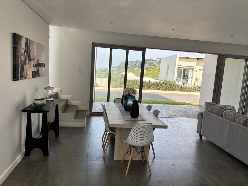 Modern 3-Bedroom Townhouse with Sea Views – Zululami Estate - Photo 5
