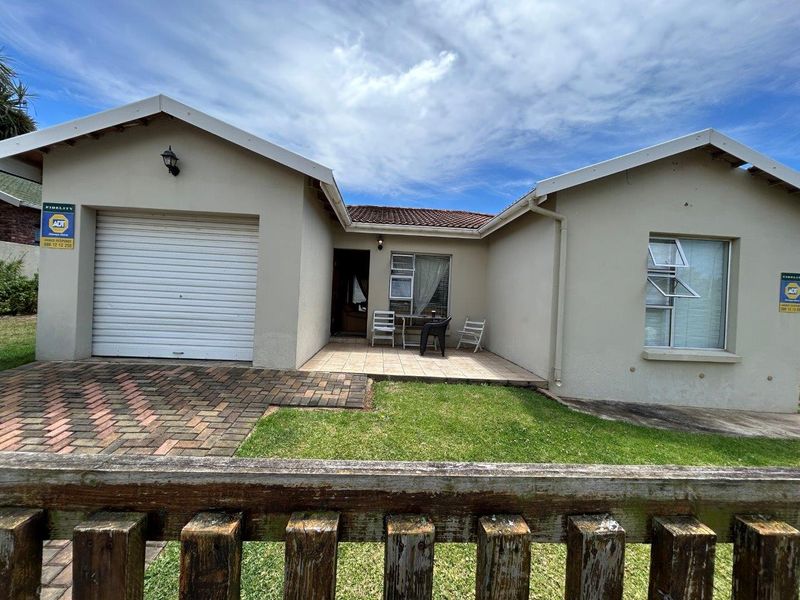 AFFORDABLE 3 BEDROOM HOME WITH A SINGLE GARAGE. - Photo 3