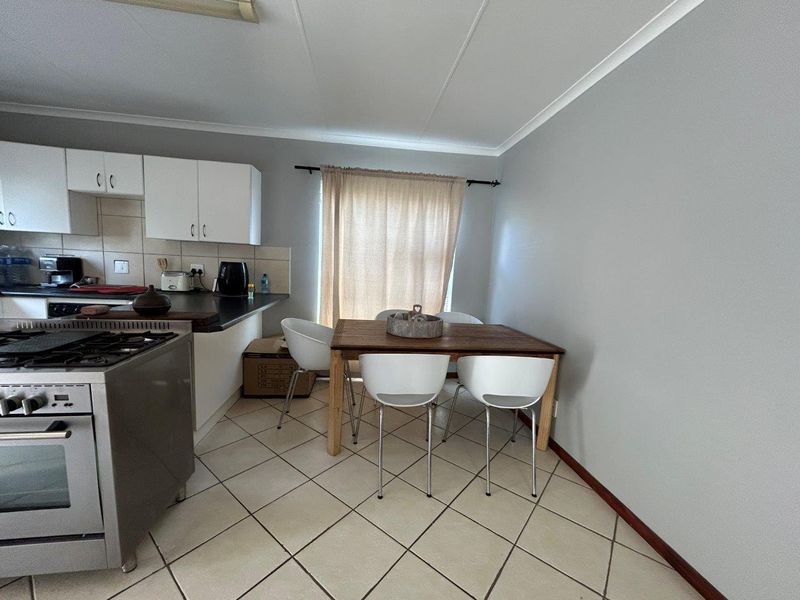 AFFORDABLE 3 BEDROOM HOME WITH A SINGLE GARAGE. - Photo 7