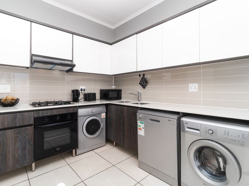 Perfect for Living in Style or as a Prime Investment Opportunity - Photo 2