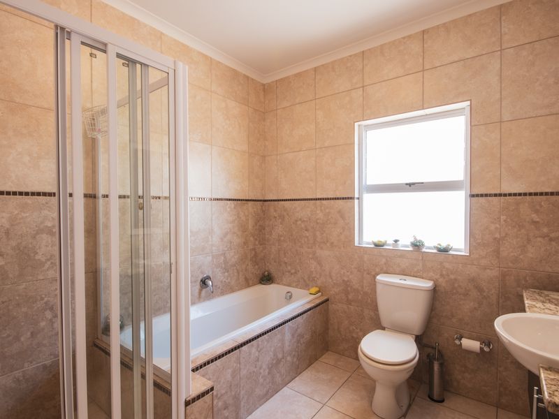 House Rental Monthly In Blouberg - Photo 7