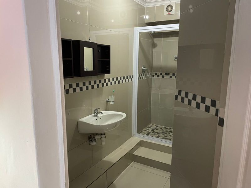 furnished 2 bedroom apartment in The Sandz mid Strand - Photo 10