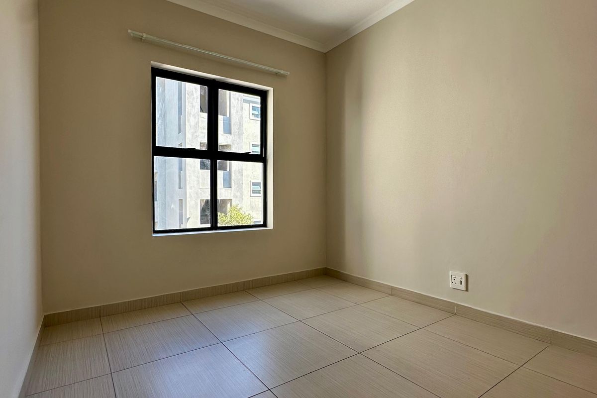 Immaculate  3 Bedroom Townhouse  To Let in Parklands   Available 1 March 2026 - Photo 5