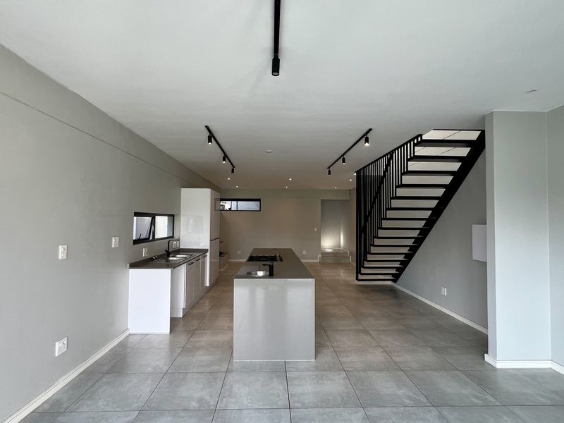 Pet friendly, Inverter ready,Stunning Duplex with Inverter backup in a Highly Sought-After complex - Photo 9