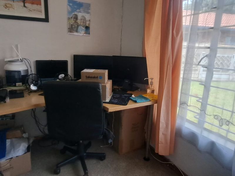 3 Bedroom house  for sale in Brakpan - Photo 6