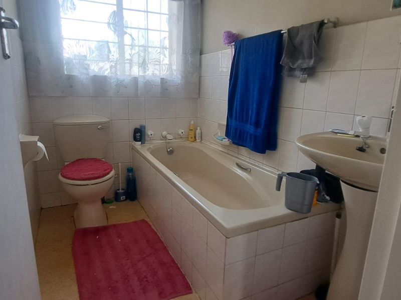 3 Bedroom house  for sale in Brakpan - Photo 5