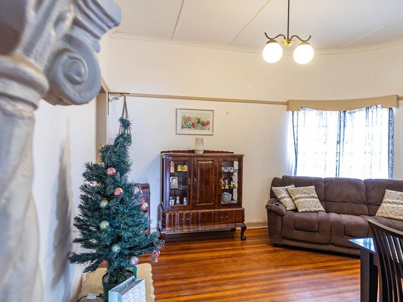 Corner-Plot Haven - Photo 10