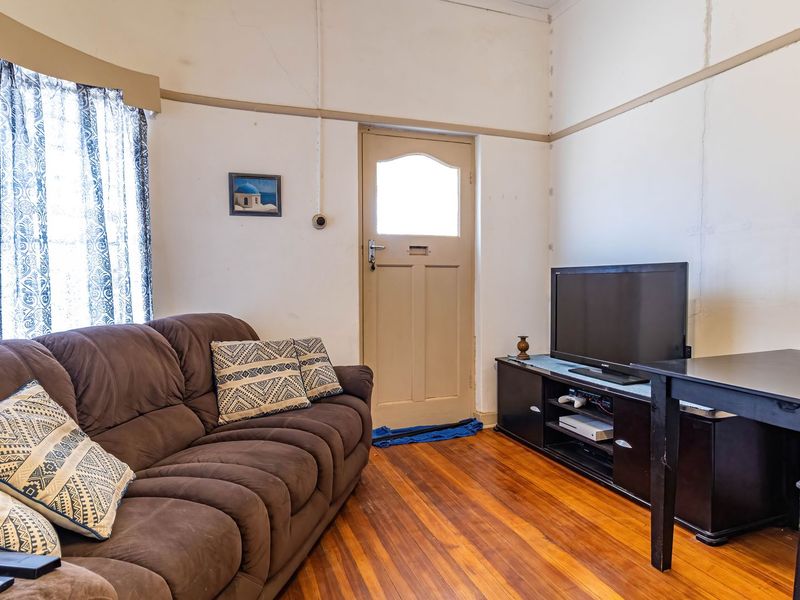 Corner-Plot Haven - Photo 9