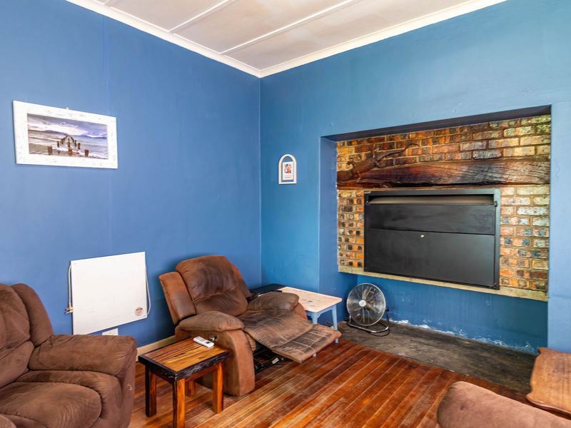 Corner-Plot Haven - Photo 7