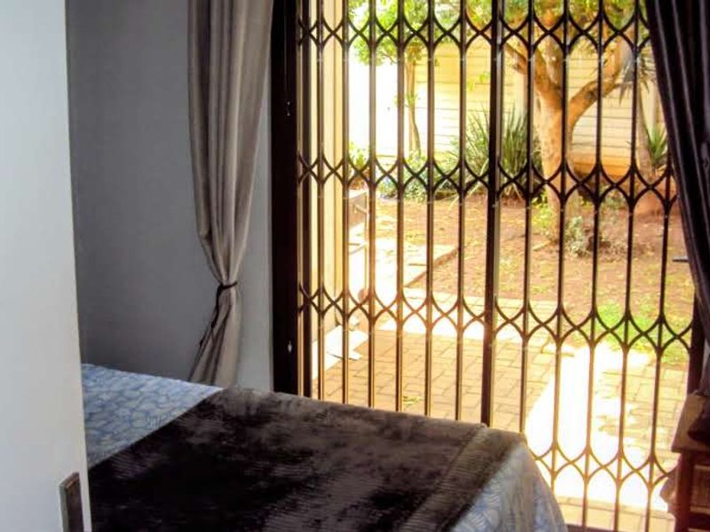 Comfortable Family Living in The Stewards ! - Photo 9