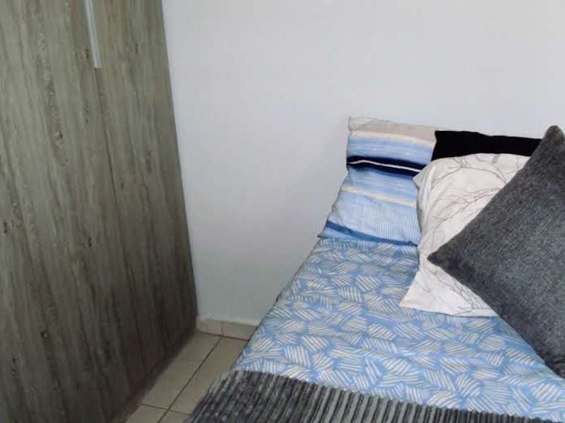 Comfortable Family Living in The Stewards ! - Photo 8