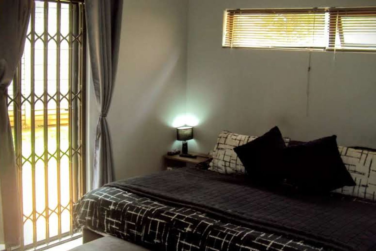 Comfortable Family Living in The Stewards ! - Photo 4