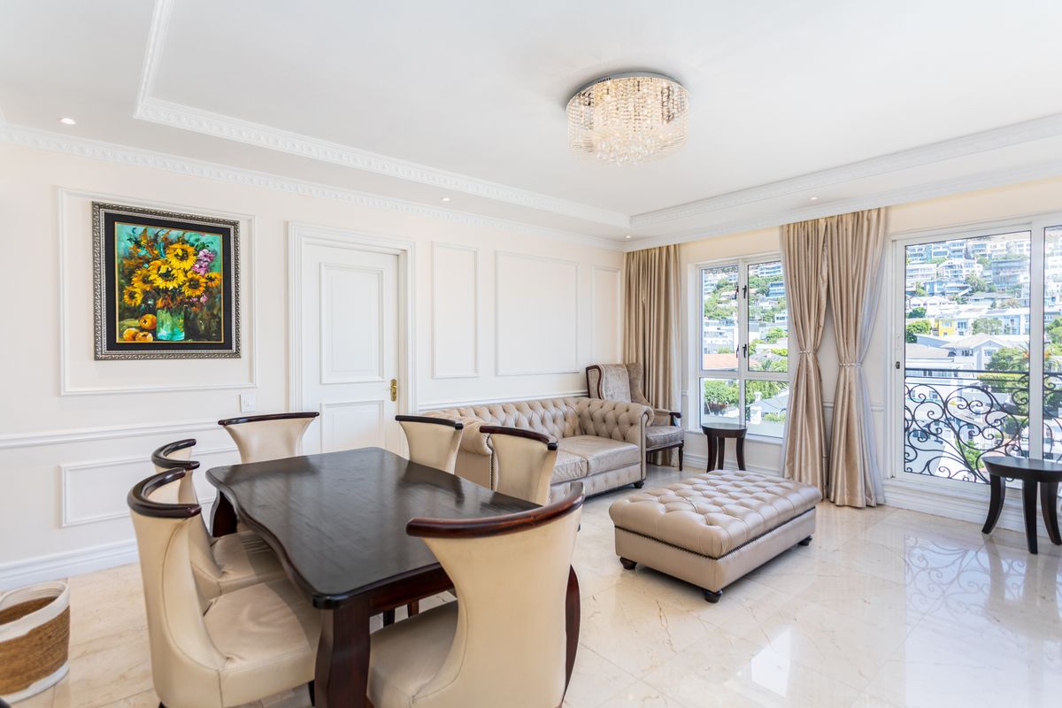 Apartment in the sought-after Versailles - Photo 3