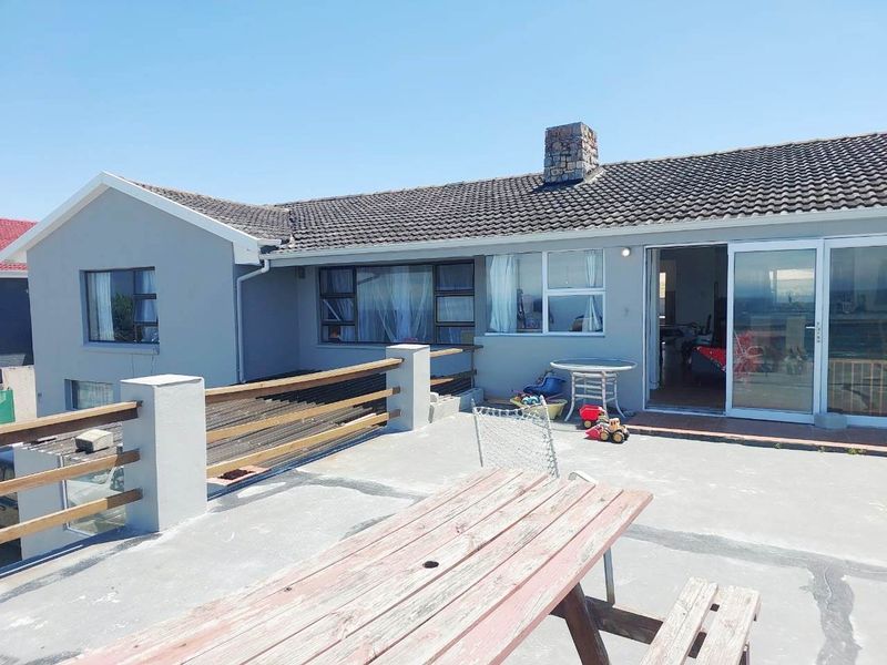 RENOVATOR'S DREAM 3 BED 2 BATH HOUSE PLUS FLATLET WITH MAGNIFICENT VIEWS - Photo 7