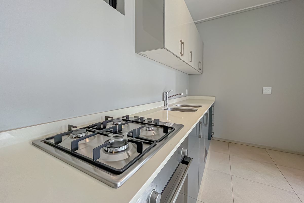 Ground-Floor 1-Bedroom Apartment in Ocean Club – Ideal for Short-Term Rentals! - Photo 5