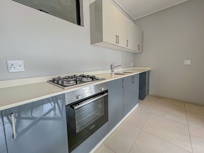 Ground-Floor 1-Bedroom Apartment in Ocean Club – Ideal for Short-Term Rentals! - Photo 4