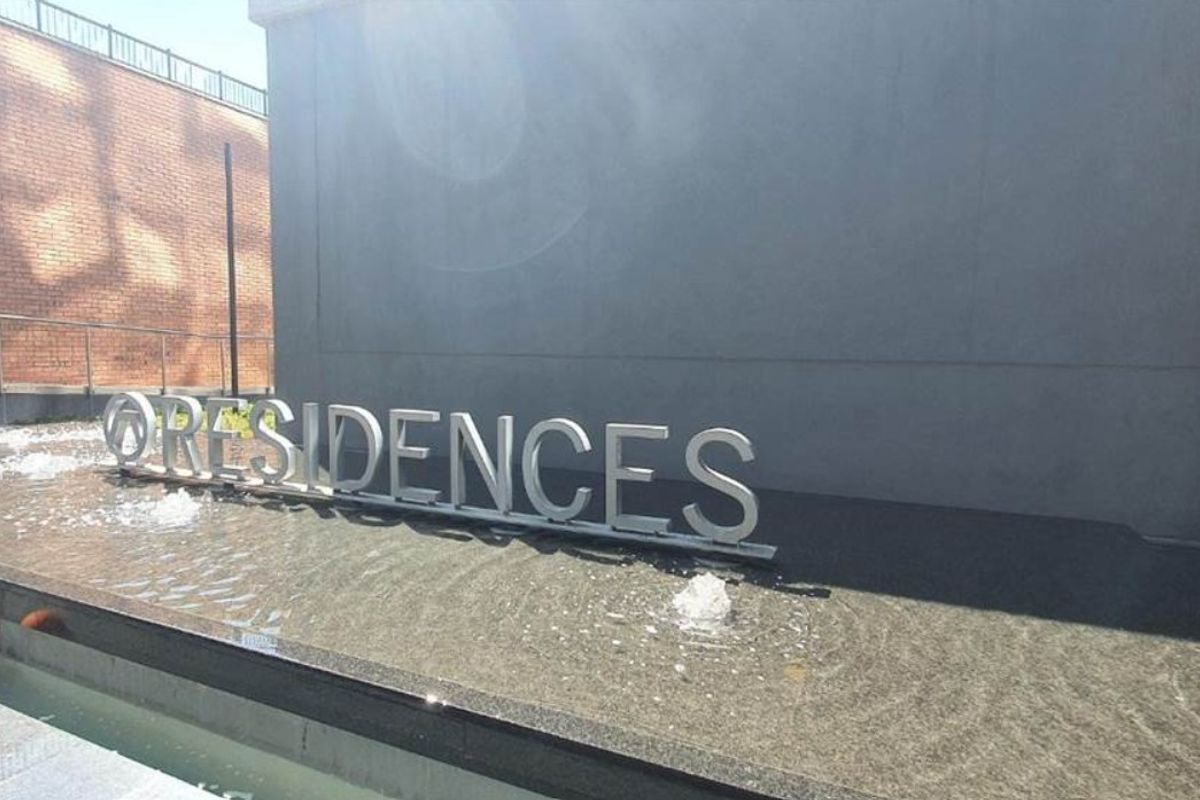 Semi Furnished 1 Bedroom Apartment to let with Sea views. - Photo 5