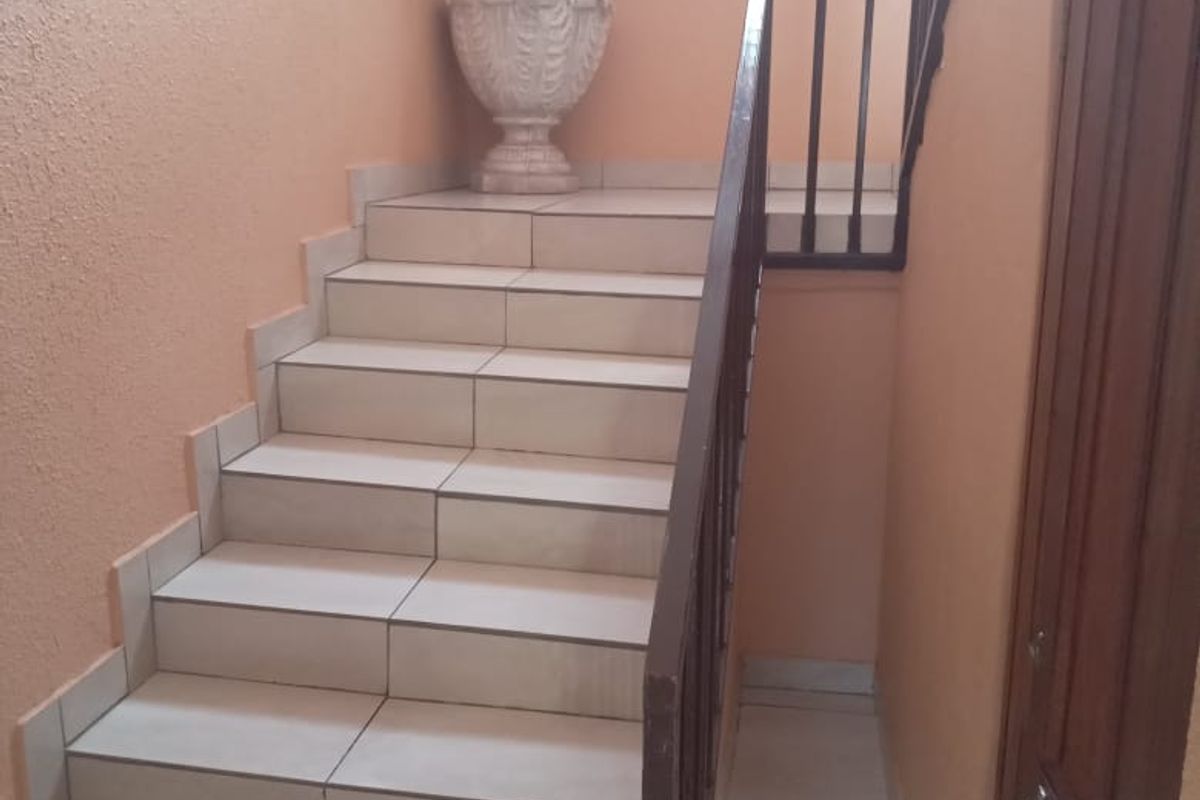 4 Bedroom house for Rental in Hospital View - Photo 3