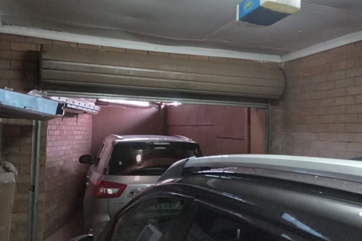 4 Bedroom house for Rental in Hospital View - Photo 4