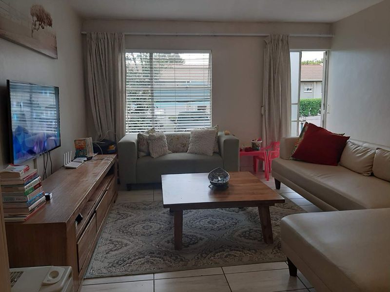 Spacious 3 Bed in Silkwood, Vorna Valley - Photo 5