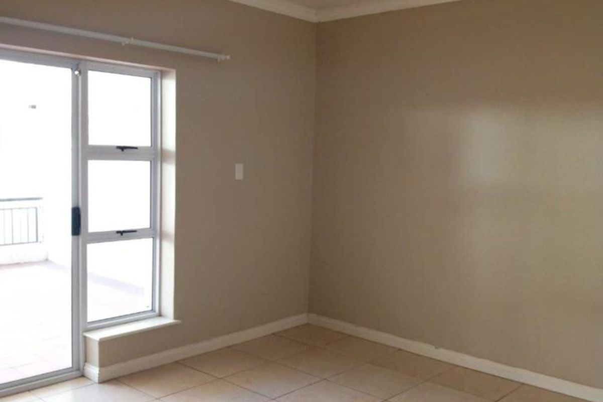 WALMER HEIGHTS 1 BED 1 BATH APARTMENT - Photo 5