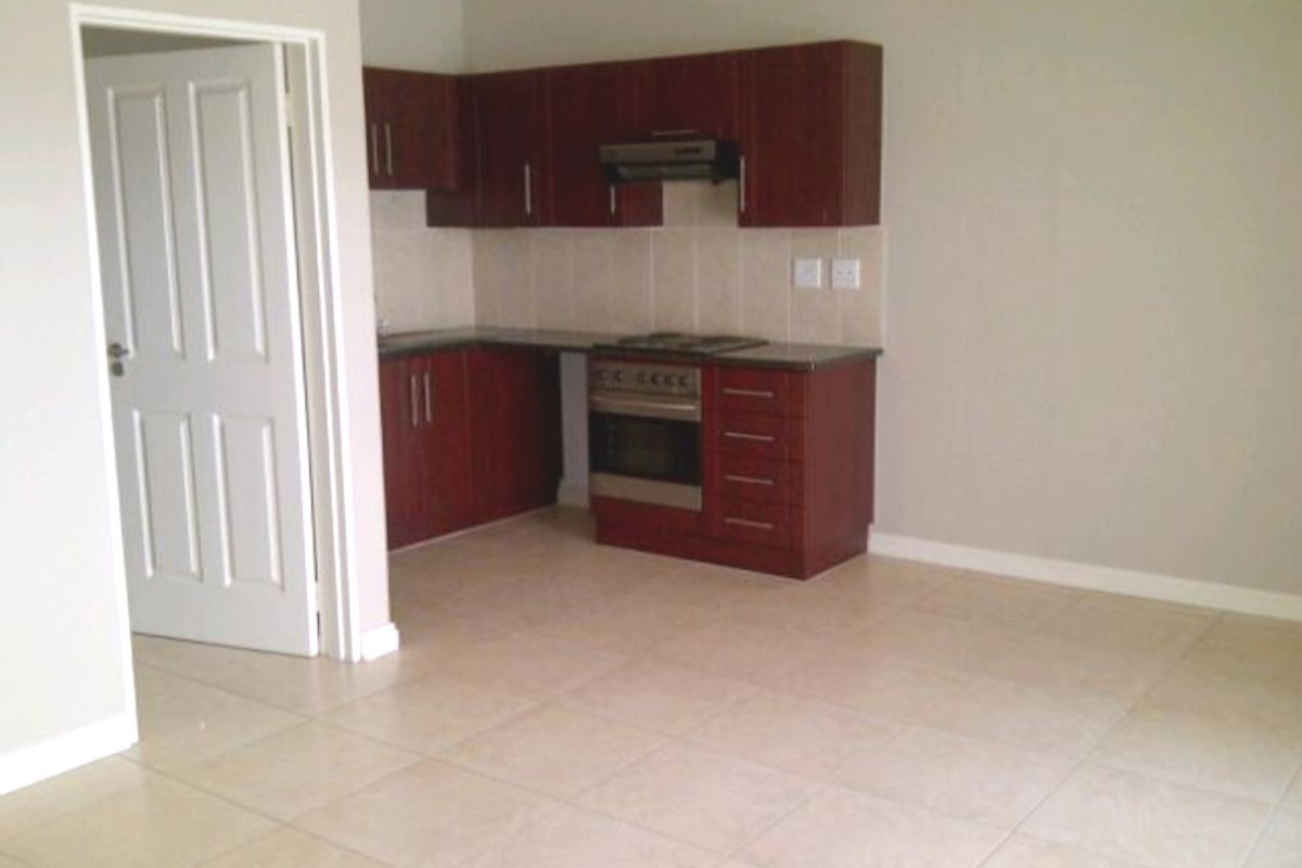 WALMER HEIGHTS 1 BED 1 BATH APARTMENT - Photo 2