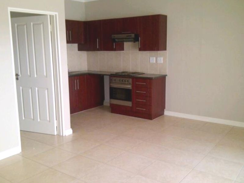 WALMER HEIGHTS 1 BED 1 BATH APARTMENT - Photo 2