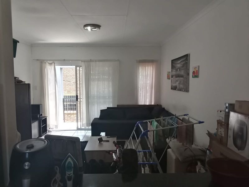 Apartment For Sale In Randburg - Photo 5