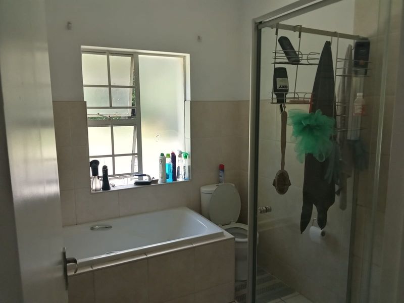 Apartment For Sale In Randburg - Photo 10