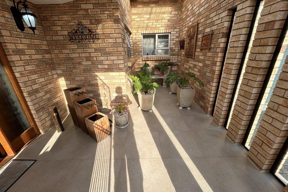 STUNNING 3 BEDROOM HOUSE WITH BREATHTAKING SEA VIEWS TOTALLY OFF THE GRID IF NEEDED - Photo 4