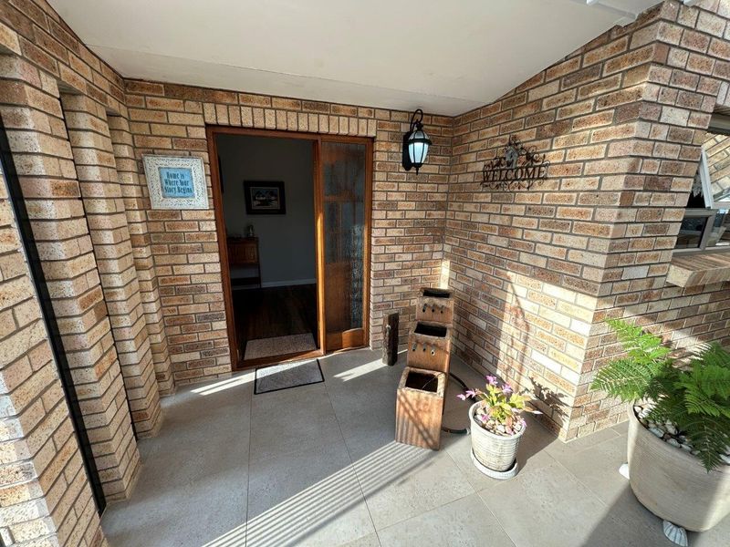 STUNNING 3 BEDROOM HOUSE WITH BREATHTAKING SEA VIEWS TOTALLY OFF THE GRID IF NEEDED - Photo 5