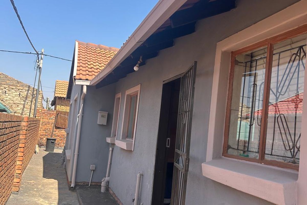 Beautiful 3-Bedroom Home for Sale in Mahube Valley, Mamelodi East - Photo 4