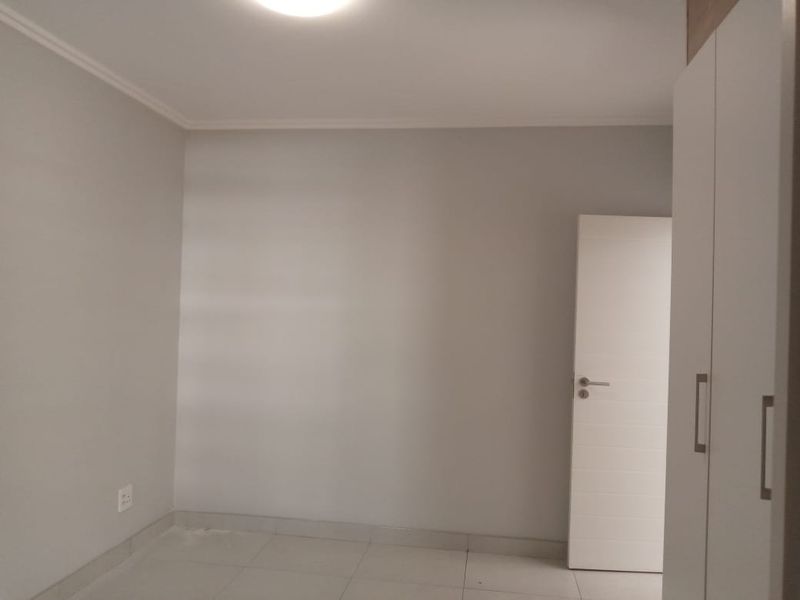 Stylish 2 Bedroom, 2 Bathroom Apartment – Umhlanga Ridge - Photo 8