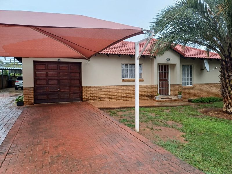 House for sale in Mooinooi! - Photo 5