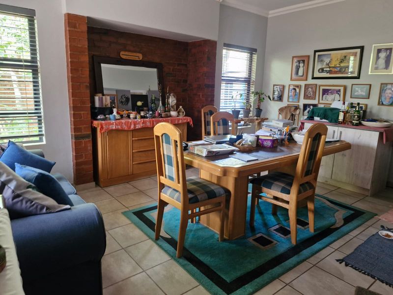 4 Bedroom Family Home  Seasons Lifestyle Estate - Photo 3