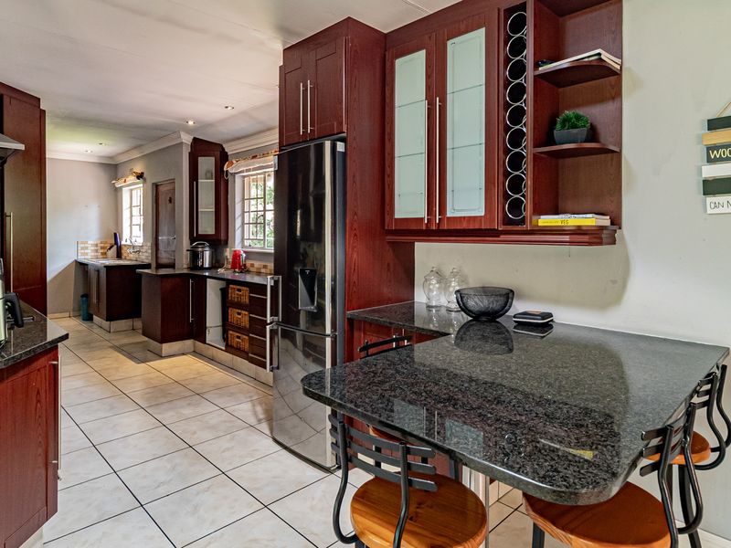 House Pending Sale In Randburg - Photo 9